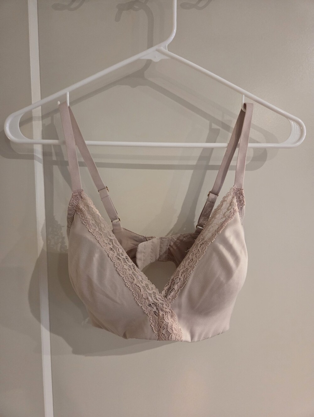 Natori Soft Lace Underwire Bra in Light Blush